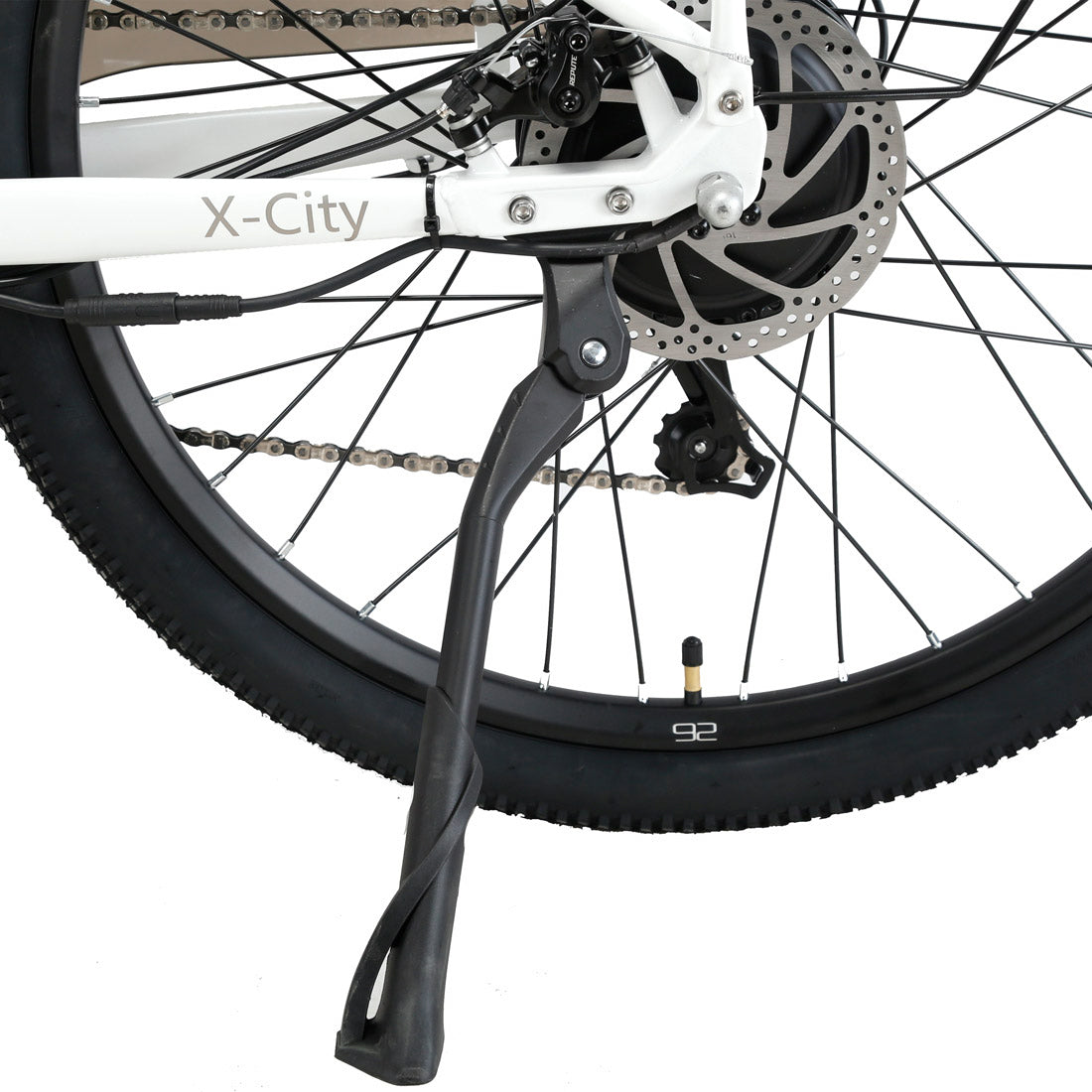 Vélo électrique femme CYSUM X-City - Cadre en aluminium 26 pouces, 250 W, batterie 10 Ah, vitesse maximale 25 km/h, homologué FR