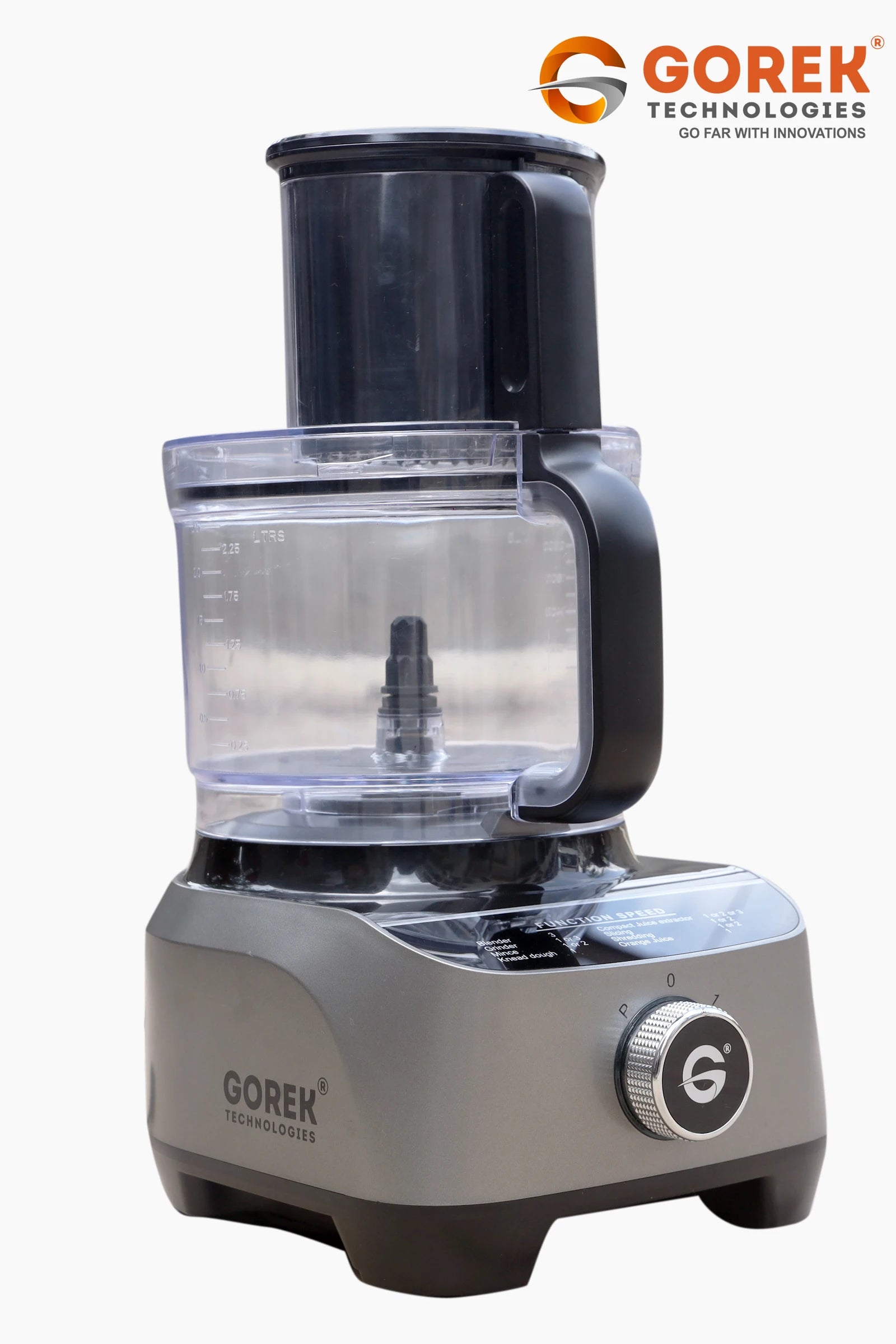 Robot culinaire électrique multifonction 1300 W avec extracteur de jus, mixeur et broyeur, bols en acier inoxydable, application de contrôle, format compact.