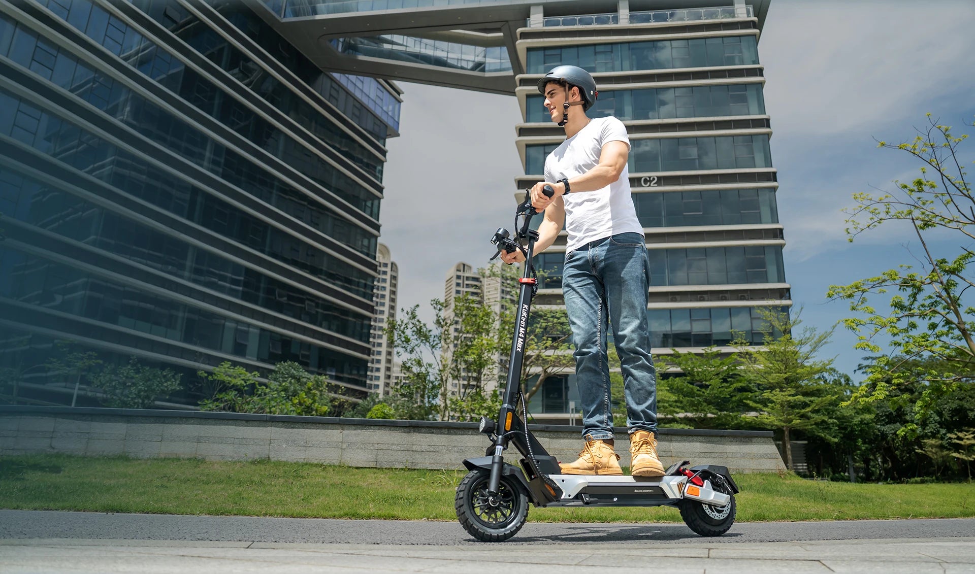 Trottinette électrique haut de gamme Kukirin M4 MAX (nouveau modèle 2025) pour adultes, deux roues, avec moteur sans balais et batterie au lithium, charge maximale 150 kg
