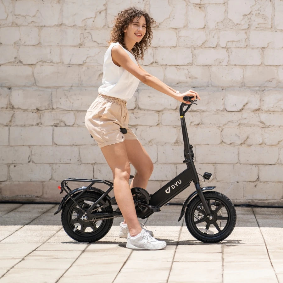 Trottinette électrique DYU pliable 250 W, batterie lithium, légère et compacte pour adultes