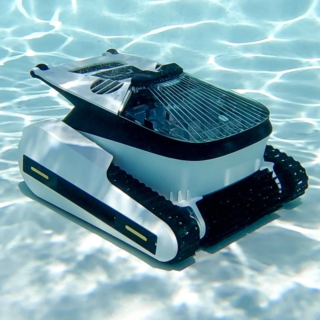 Robot nettoyeur de piscine automatique sans fil, contrôlable par téléphone portable et capable de grimper aux parois.