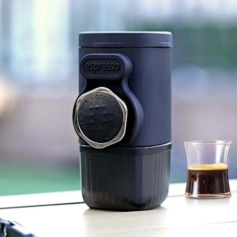 Machine à café portable d'extérieur à pression manuelle, idéale pour le camping, les voyages et la maison. Petite machine à expresso.