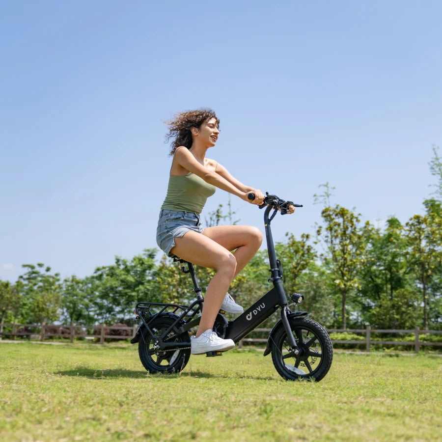 Trottinette électrique DYU pliable 250 W, batterie lithium, légère et compacte pour adultes