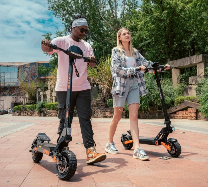 Vente en gros B2B de trottinettes électriques Kukirin G2, 45 km/h, autonomie de 55 km, puissance de 800 W, pour adultes.